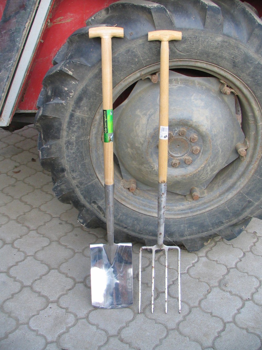 Forged Steel Digging Spade - Detail View