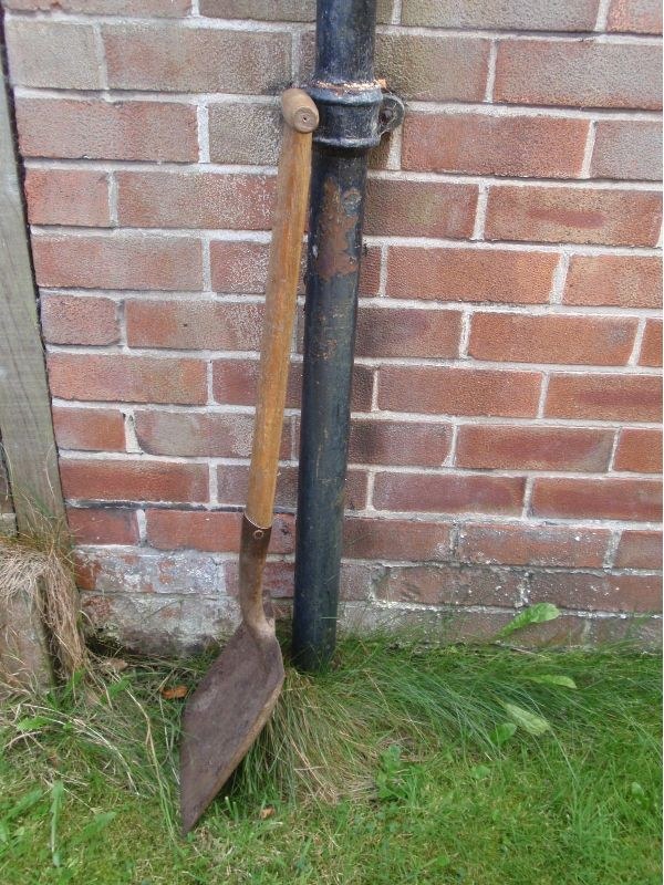 Square Mouth Industrial Shovel - Detail View